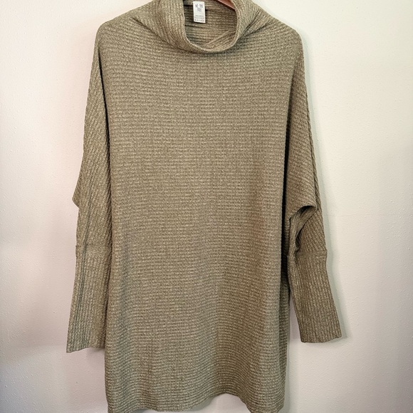 We The Free Sweaters - Free People We The Free Waffle Knit Cowl Neck Tunic Sweater XS S Olive